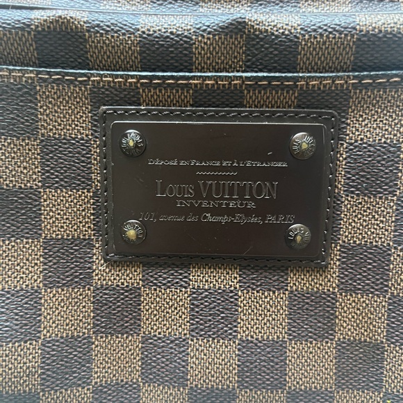 Louis Vuitton Damier Ebene Brooklyn Bum Bag Brown - Picture 4 of 16